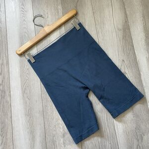 Hatch Workout Shorts maternity ribbed 7.5" womens Blue (small) athleisure lounge